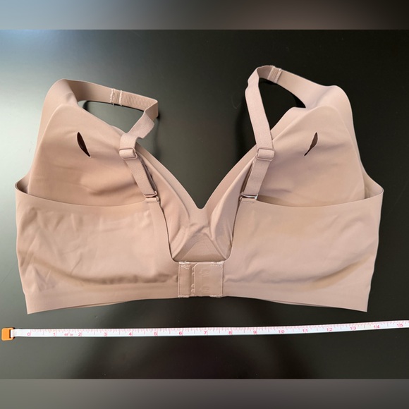 5 Seamless Wireless Bras - Picture 4 of 4